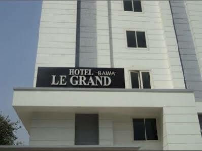 Le Grand Hotel Джайпур Екстериор снимка